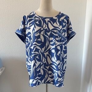 Ann Taylor LOFT Blue and White Leaf Print Women's Top Blouse